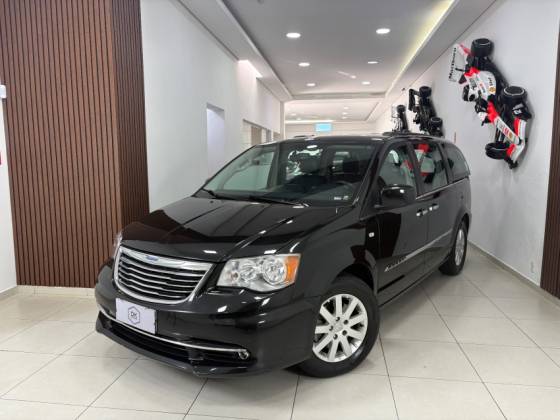 CHRYSLER TOWN & COUNTRY 3.6 TOURING V6 24V GASOLINA 4P AUTOMÁTICO CHRYSLER TOWN & COUNTRY 3.6 TOURING V6 24V GASOLINA 4P AUTOMÁTICO